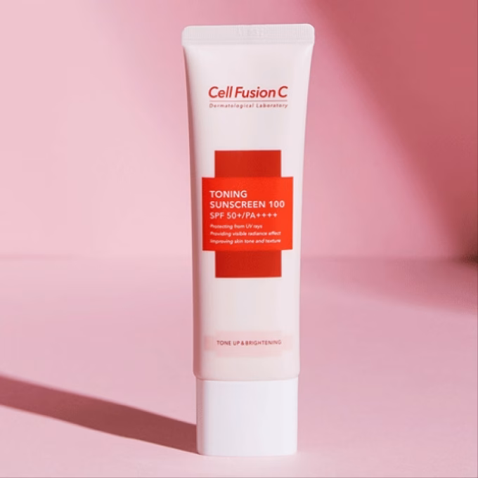 Cell Fusion C Toning Sunscreen SPF50 +/PA ++++: Khả năng kiềm dầu ấn tượng, giúp duy trì vẻ tươi tắn cho da dầu hỗn hợp. Giá tham khảo: 249.000 đồng
