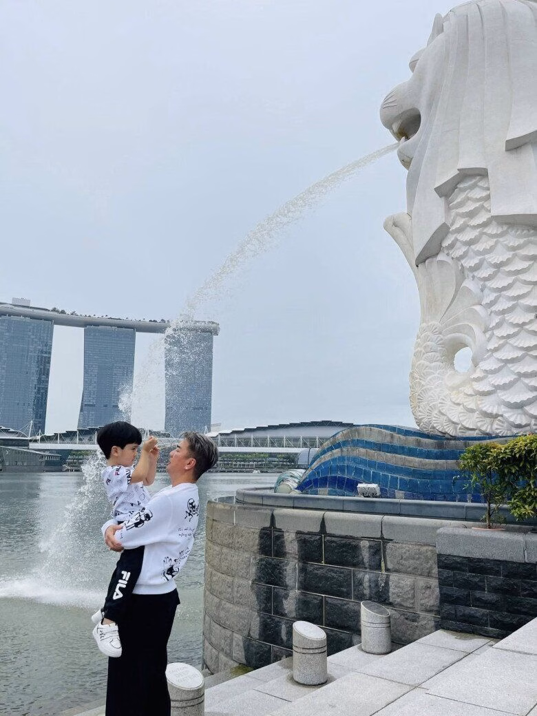Những chuyến đi thực tế cùng cha giúp Polo trưởng thành và năng động hơn.